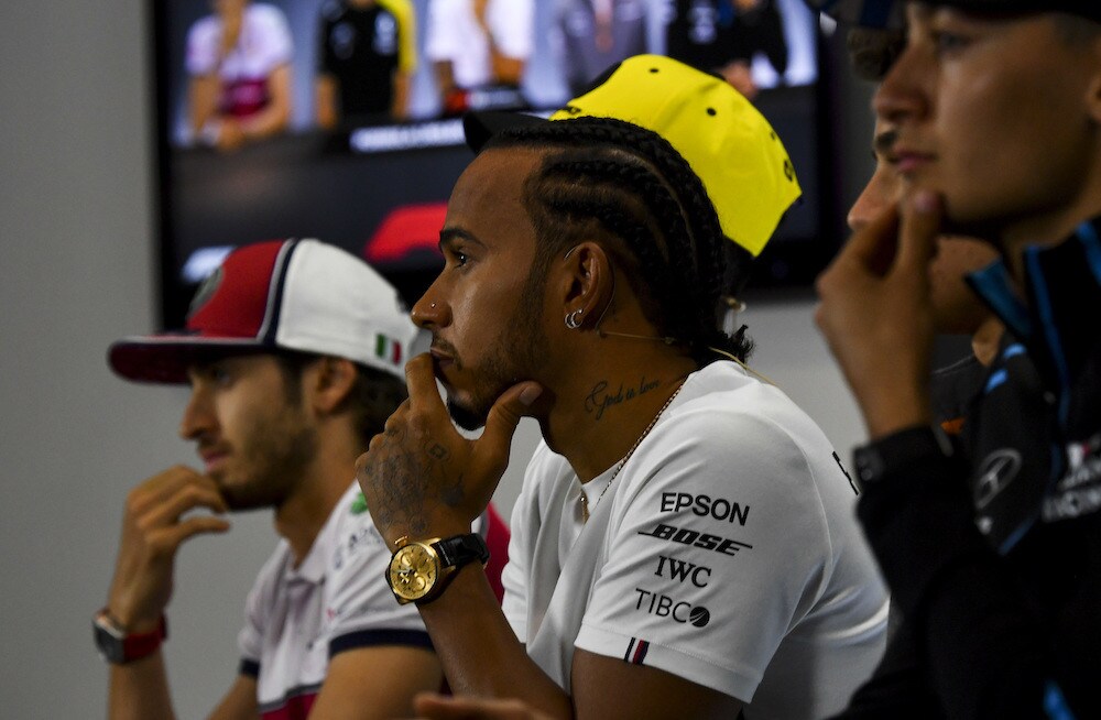 GP Gran Bretagna, Hamilton: "Max più forte? Non mi paragono a nessuno"