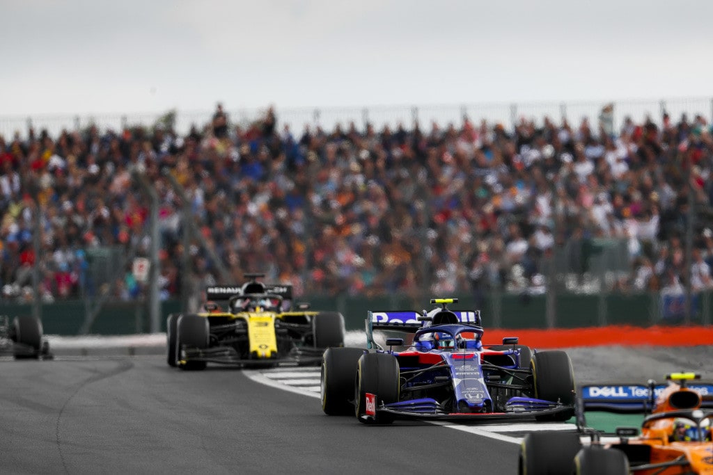 GP Gran Bretagna, Albon problemi ad alta tensione