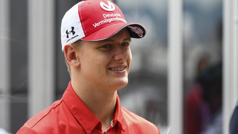 GP Germania, Mick Schumacher guida la Ferrari F2004