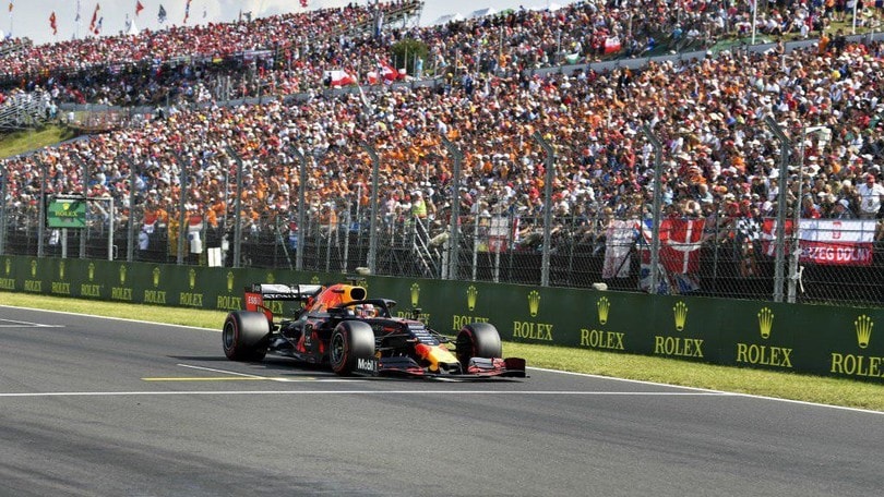 Live F1, qualifiche GP Ungheria: Verstappen centra la sua prima pole