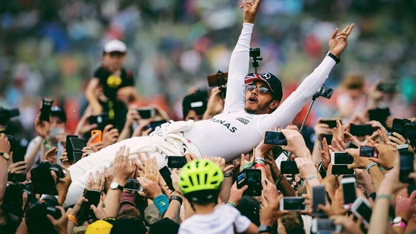 Mercedes, Hamilton: la gloria tra le montagne russe FOTO