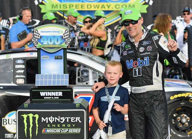 Nascar: in Michigan Harvick mette la seconda