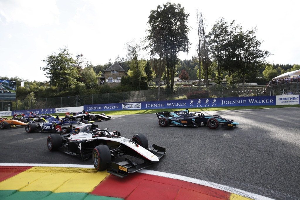 F2, Spa: incidente spaventoso, gara cancellata