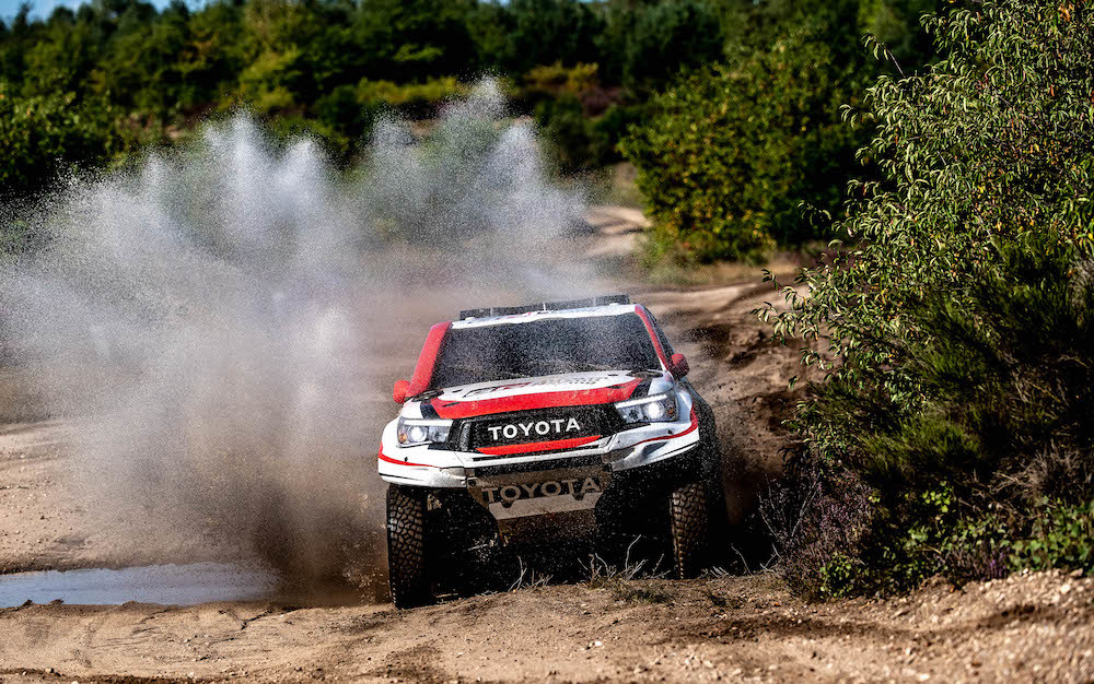 Dakar 2020: Alonso test con Toyota tra fango e sabbia