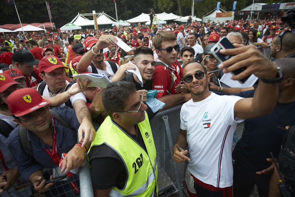 Hamilton, GP Italia: futuro in Ferrari può essere un'opzione