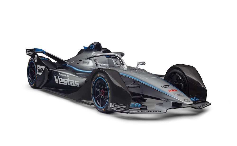 Formula E, Mercedes svela la livrea e presenta i piloti