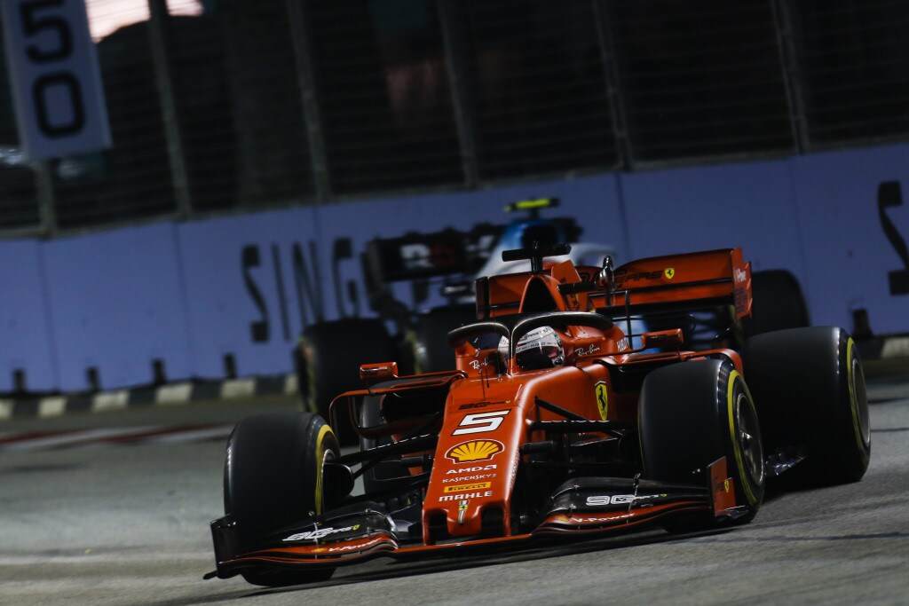 Vettel, GP Singapore: "Mercedes sono il riferimento"
