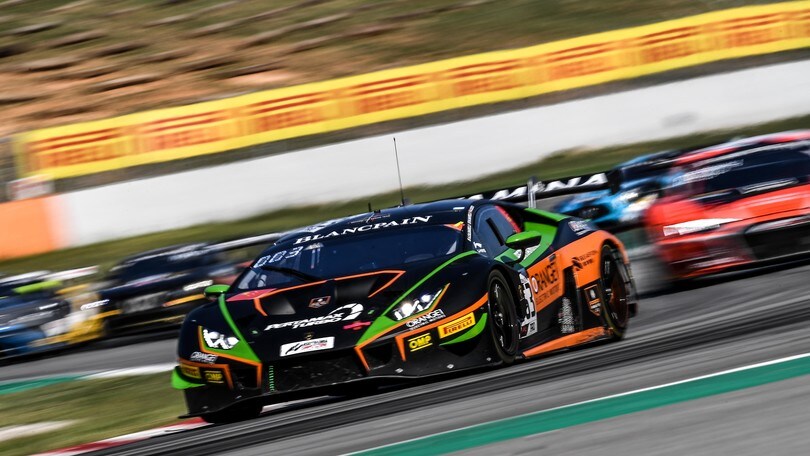 Lamborghini, storica tripletta