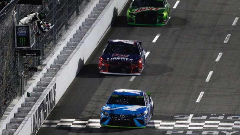 Nascar: a Martinsville Truex domina e va in finale