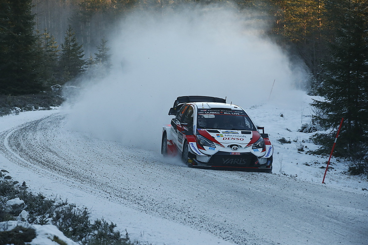 WRC, Rally di Svezia: Evans al comando