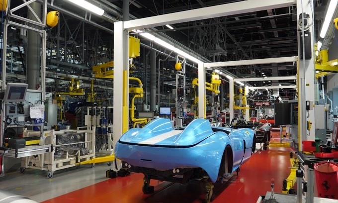 Ferrari in Fase 2: al via Back on Track a Maranello VIDEO