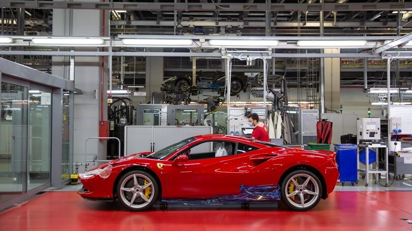 Ferrari, la produzione è tornata a pieno regime nella nuova Fase 2 di Maranello