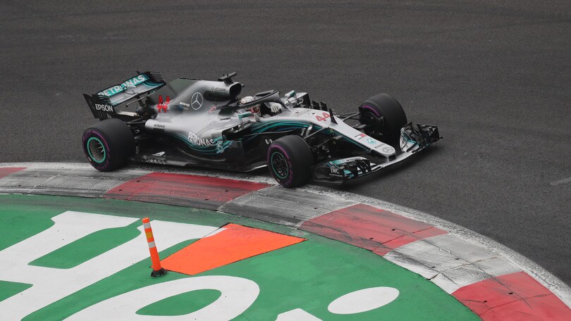 Mercedes, 9 e 10 giugno in pista a Silverstone