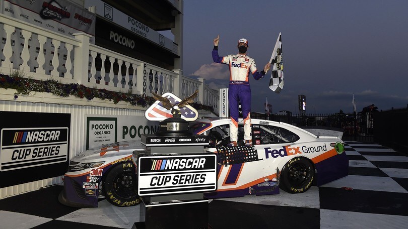 Rivincita di Denny Hamlin in gara 2 della Nascar a Pocono