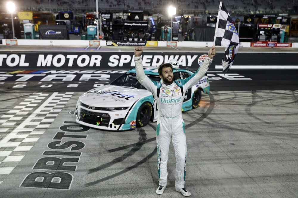 Nascar, Elliott eguaglia papà Bill nell'all-star a Bristol