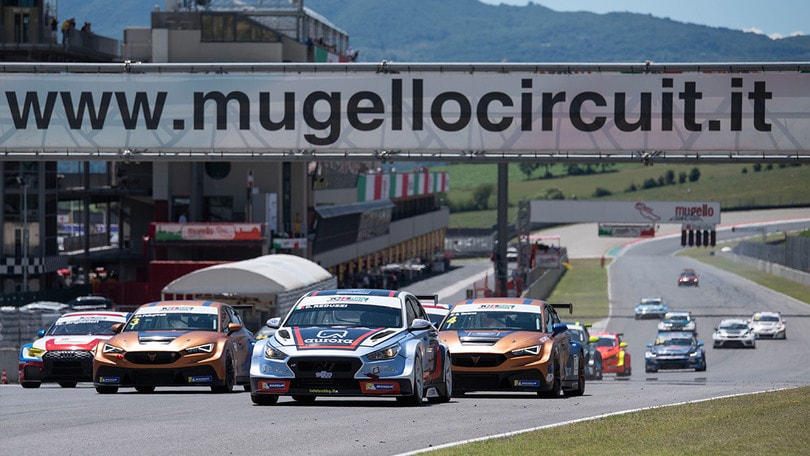 TCR Italy: rocambolesca gara2 al Mugello