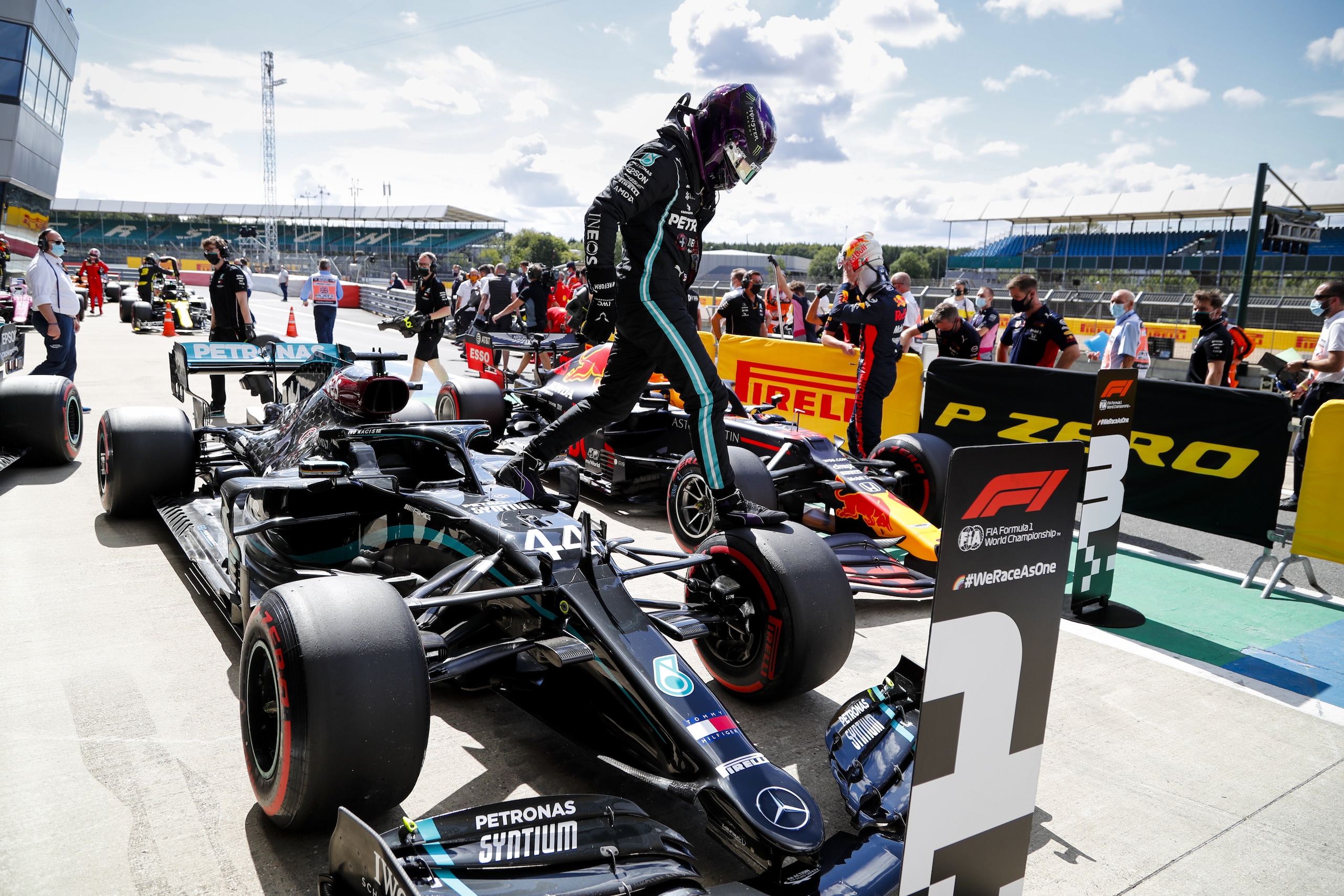 Gp Gran Bretagna, Hamilton alieno fa la pole n.91: "Risultato perfetto, pulito e mai scontato"