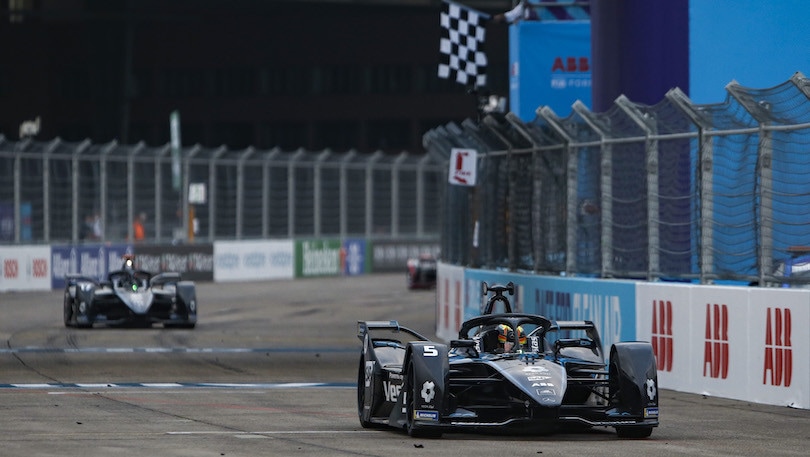 ePrix Berlino Round 11: festa Vandoorne e Mercedes, Massa lascia la Formula E