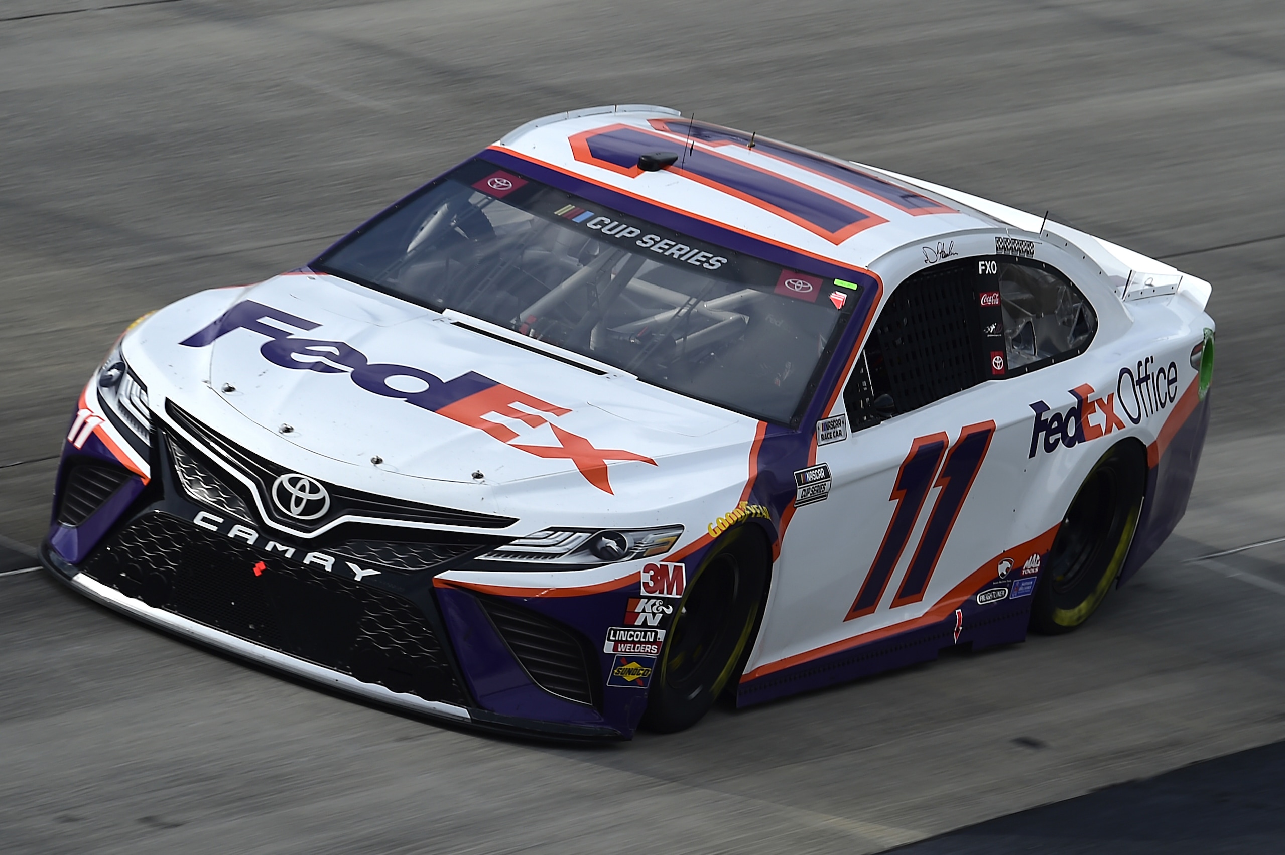 Nascar: Hamlin beffa Truex in gara 1 a Dover
