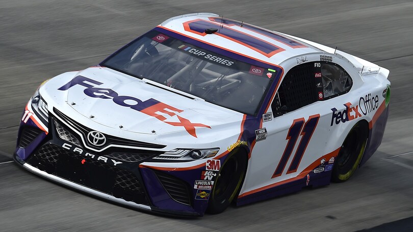 Nascar: Hamlin beffa Truex in gara 1 a Dover