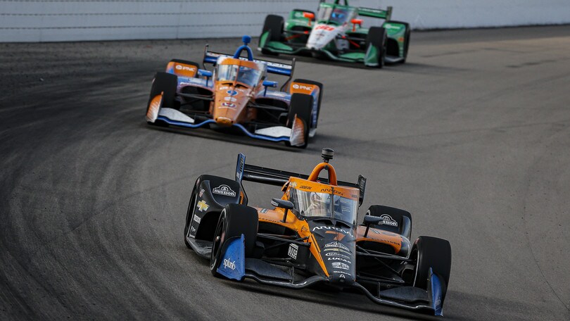 IndyCar: Dixon batte Sato in Gara 1 a Gateway