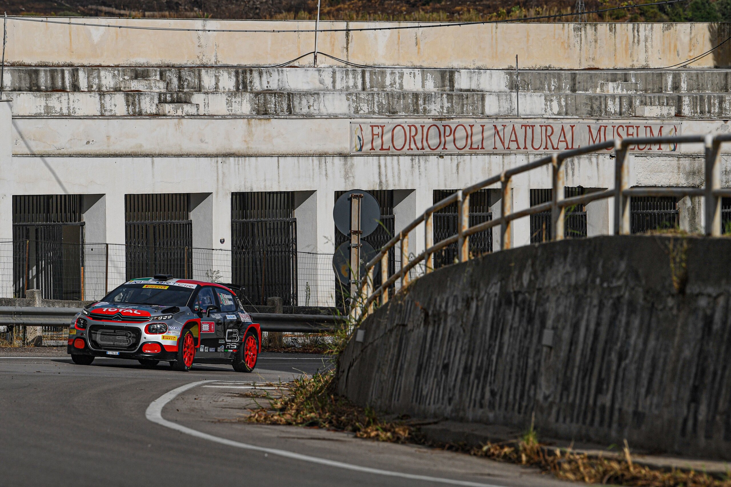 Crugnola trionfa al Targa Florio mutilato dalla pioggia