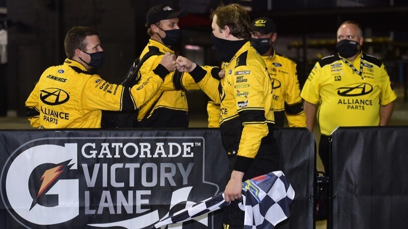 Nascar: Keselowski centra la vittoria a Richmond