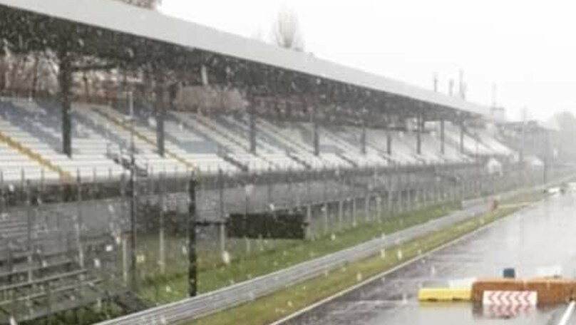WRC, Rally di Monza parte sotto la neve