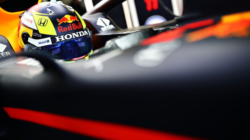 Red Bull, Perez al volante della RB15 a Silverstone
