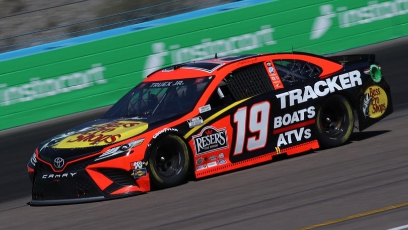 Nascar, Phoenix: vittoria per Martin Truex Jr