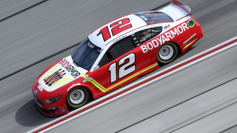 Nascar: Blaney beffa Larson ad Atlanta