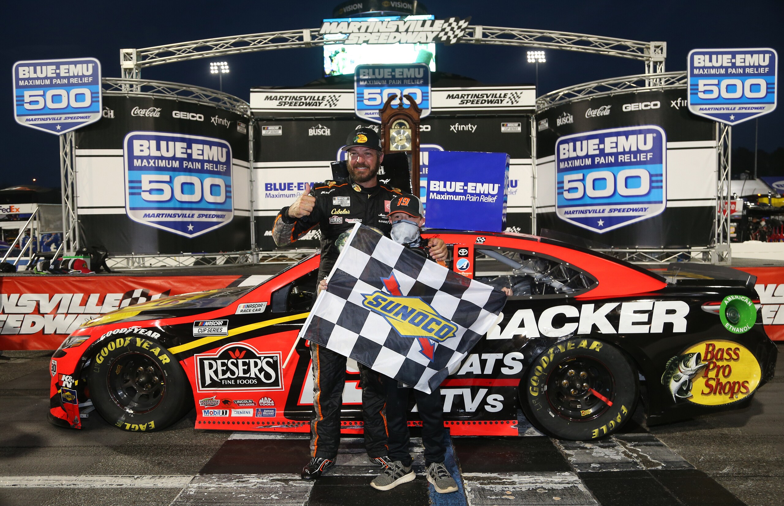 Nascar: a Martinsville Truex raddoppia