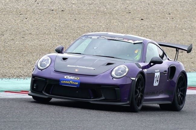 Porsche Club GT, scintille sul bagnato nel primo ciak al Mugello