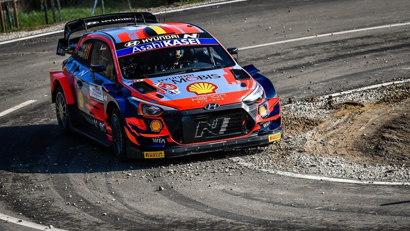 WRC, Rally Croazia: Neuville è in testa