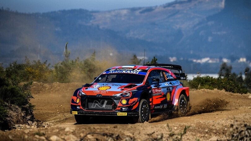 WRC, Rally Portogallo: Tanak chiude in testa la prima giornata