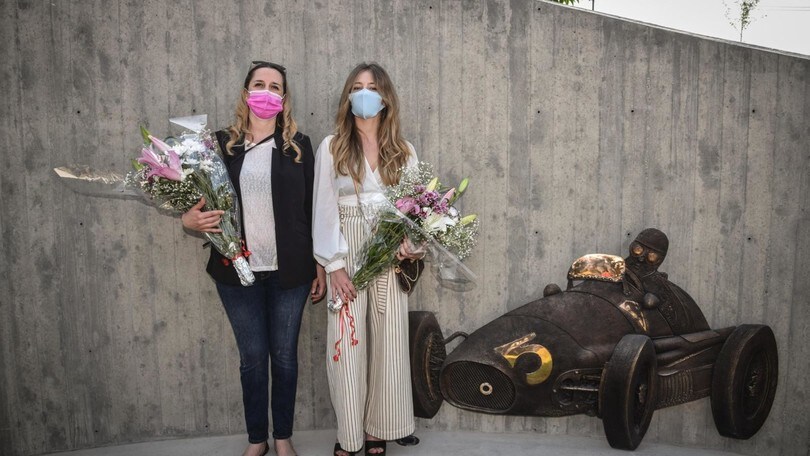 Milano, inaugurato il monumento ad Alberto Ascari