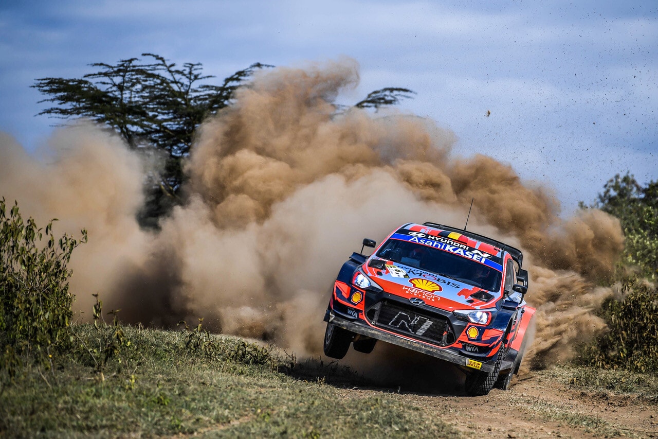 WRC, Rally Safari: Neuville chiude in testa la prima tappa