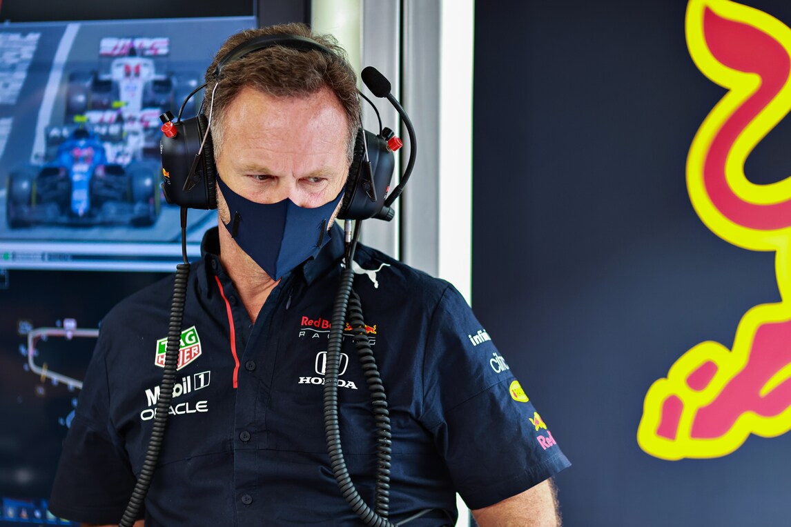 GP Stiria, Horner polemico: "La prossima direttiva tecnica mi dirà quando andare in bagno"