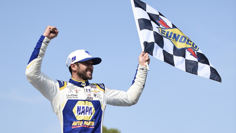 Nascar: a Road America Elliott vince e non perdona