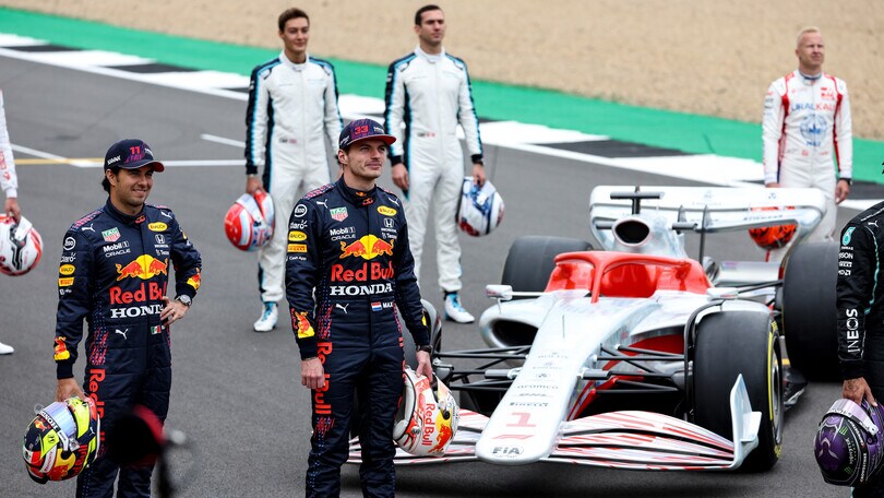 Monoposto F1 2022 le reazioni dei piloti, Verstappen: "Interessante e molto diversa"