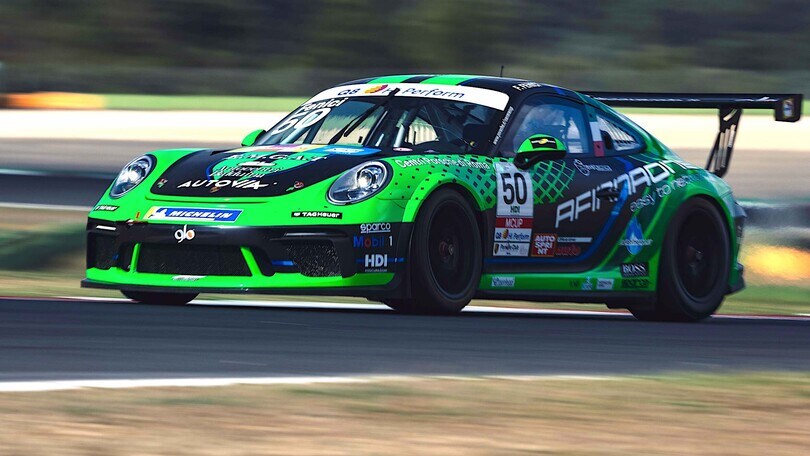 Primo successo di Fenici in casa a Vallelunga nella Carrera Cup