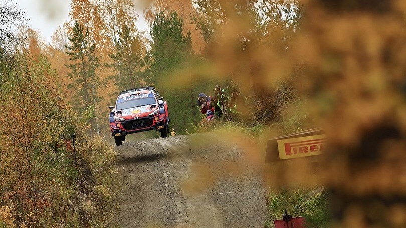 WRC, Rally di Finlandia: Tanak il più veloce dello shakedown
