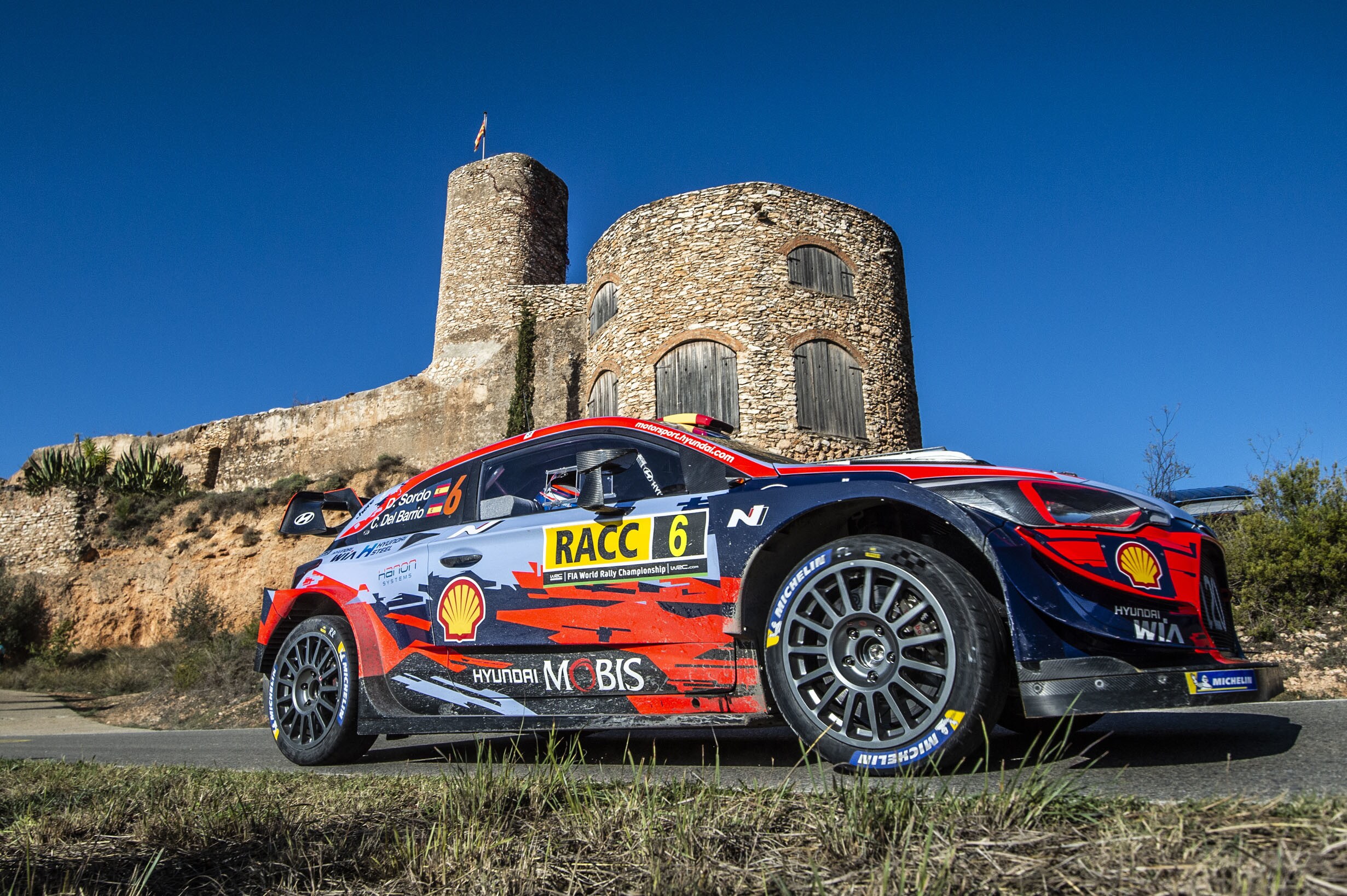 WRC, Ogier e Toyota in Catalogna per chiudere il discorso Mondiale