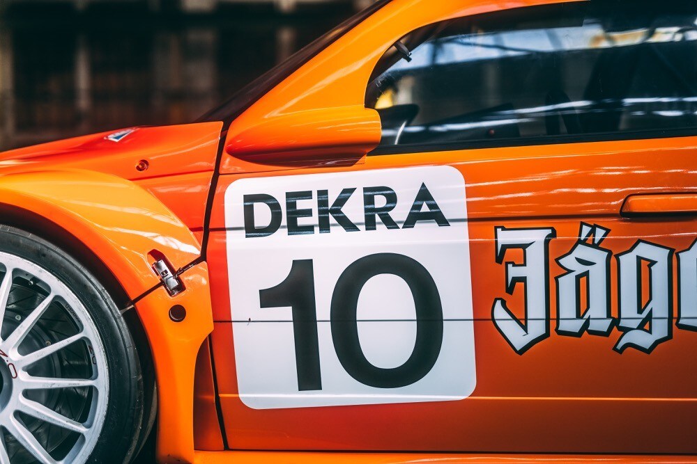 Alfa Romeo 155 V6 TI Jagermeister, bolide del DTM all'asta