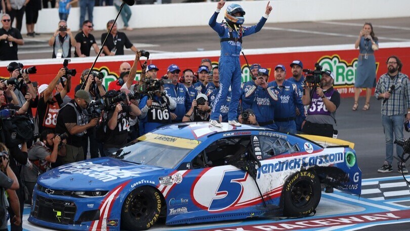 Nascar: Larson mette la decima ed è campione