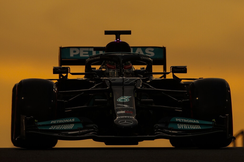 Test Pirelli Abu Dhabi, De Vries il più rapido
