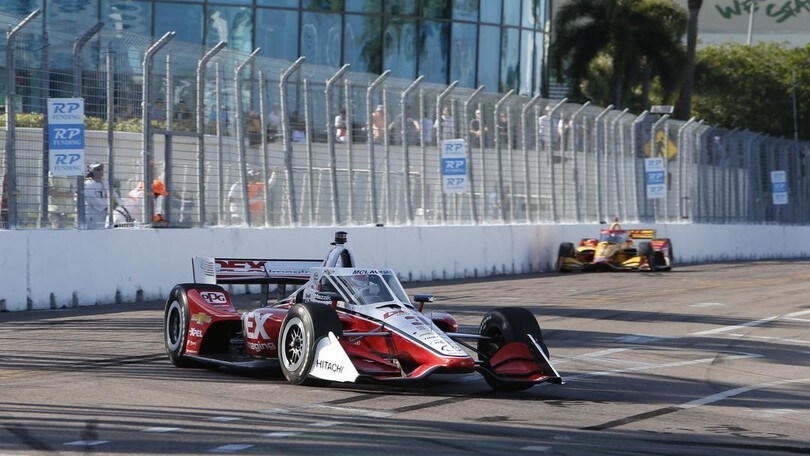 IndyCar: gran pole a sorpresa di McLaughlin