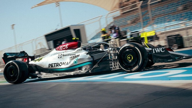 Mercedes senza pance, la W13 stupisce nei test in Bahrain
