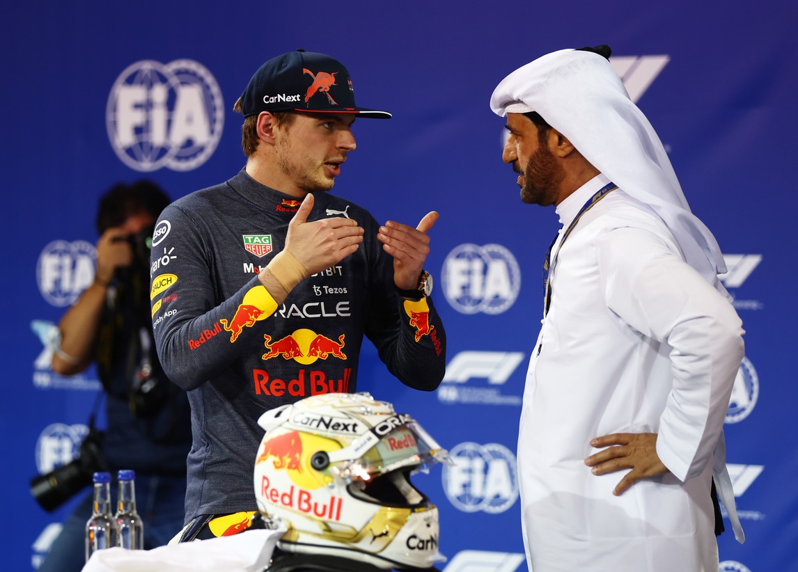Verstappen: "Red Bull a corrente alternata: grandi le Ferrari, Mercedes che delusione"