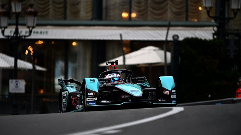 ePrix Monaco, Evans firma la pole con Jaguar